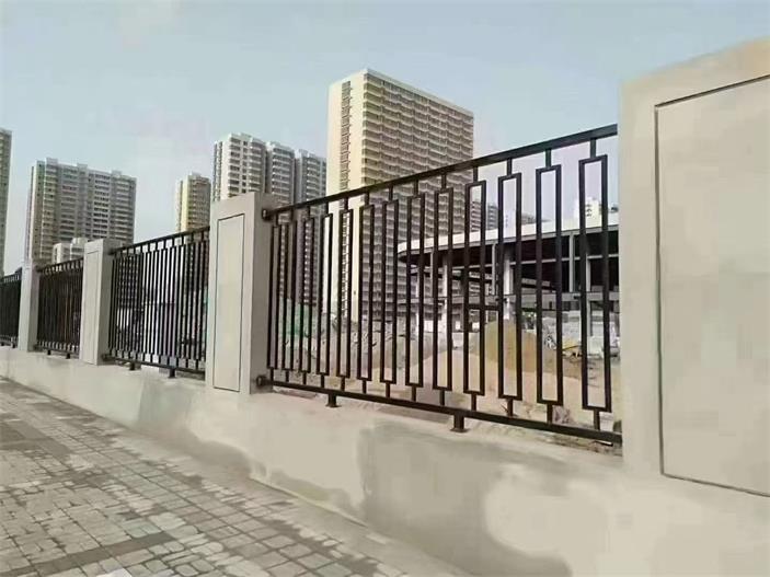 新疆乌鲁木齐铝艺护栏的设计要求简单介绍