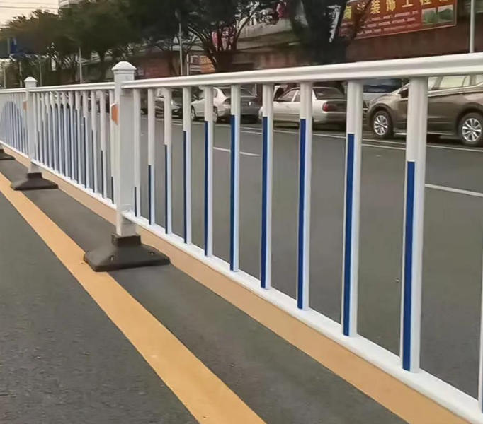 道路护栏 